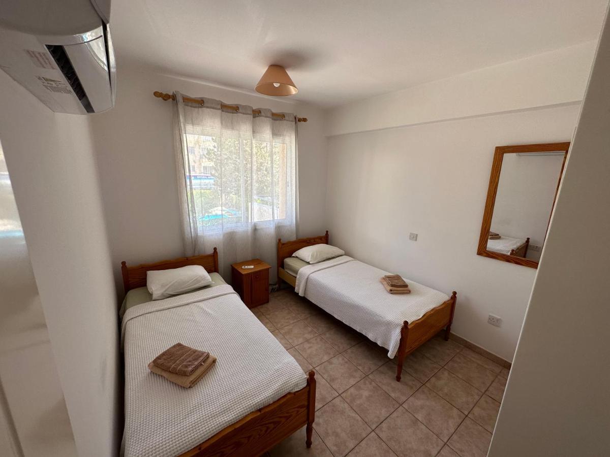 Kato Paphos Apartment Eksteriør bilde